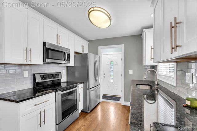 1307 Englewood Avenue, Royal Oak, MI 48073