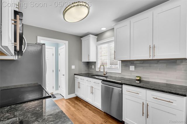 1307 Englewood Avenue, Royal Oak, MI 48073
