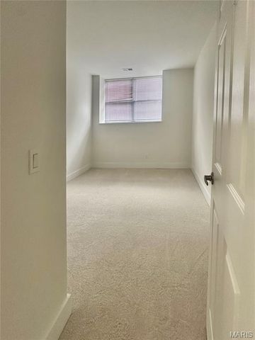 5630 Pershing Avenue 10, St Louis, MO 63112