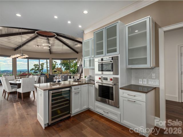 95 Horizon Hill Road, Asheville, NC 28804