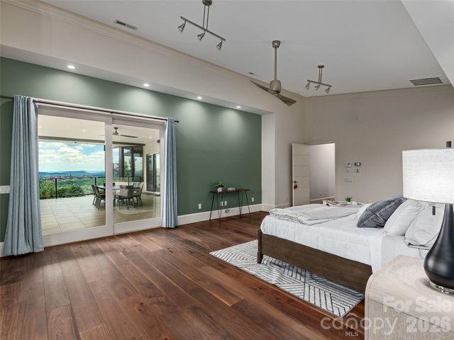 95 Horizon Hill Road, Asheville, NC 28804