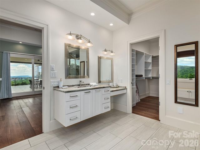 95 Horizon Hill Road, Asheville, NC 28804
