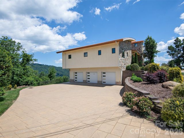 95 Horizon Hill Road, Asheville, NC 28804