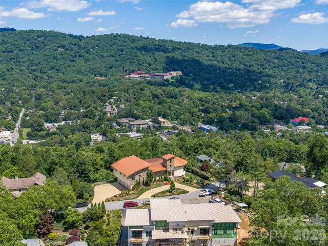 95 Horizon Hill Road, Asheville, NC 28804