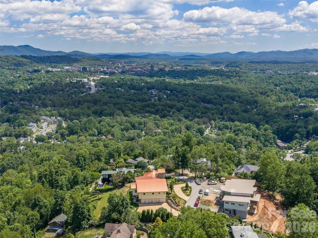 95 Horizon Hill Road, Asheville, NC 28804