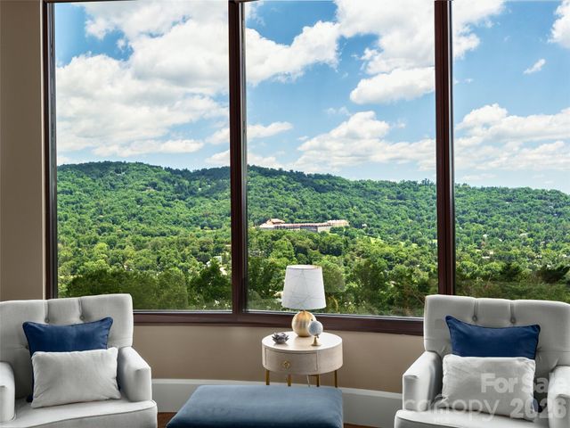 95 Horizon Hill Road, Asheville, NC 28804