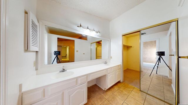 7130 QUIET RIDGE WALK, San Antonio, TX 78250