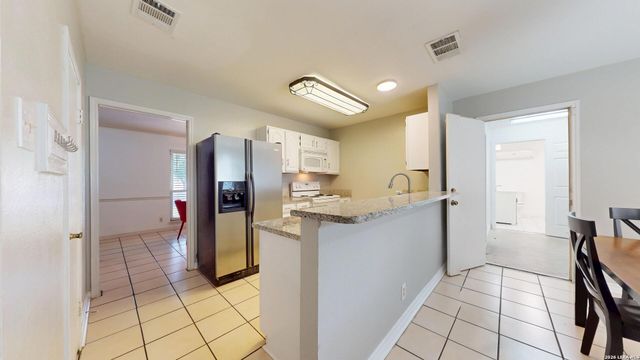 7130 QUIET RIDGE WALK, San Antonio, TX 78250
