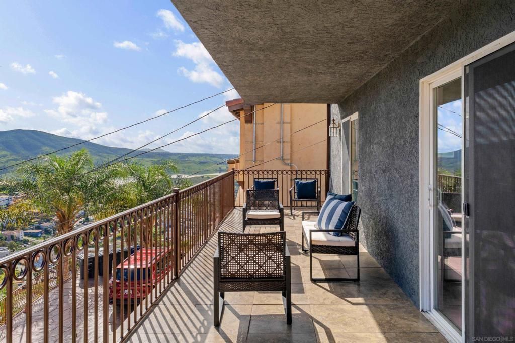 Image 12 of property listing at 1626 La Presa Ave, Spring Valley, CA 91977