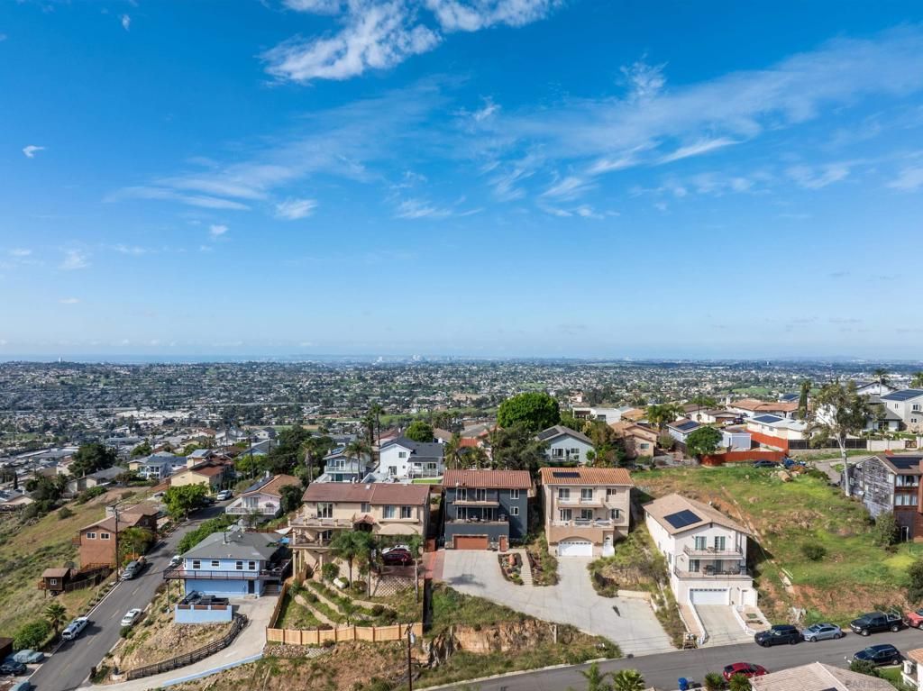 Image 39 of property listing at 1626 La Presa Ave, Spring Valley, CA 91977