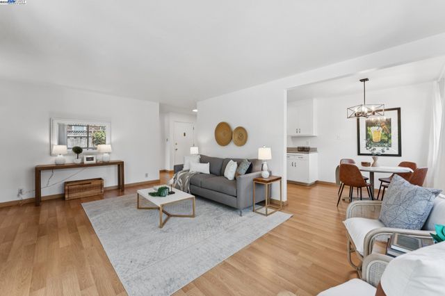 1601 Broadway 5, Alameda, CA 94501