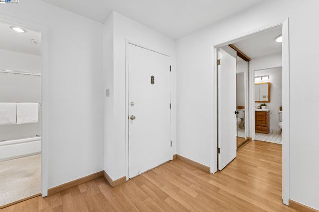 1601 Broadway 5, Alameda, CA 94501