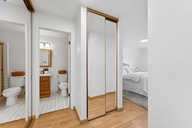 1601 Broadway 5, Alameda, CA 94501