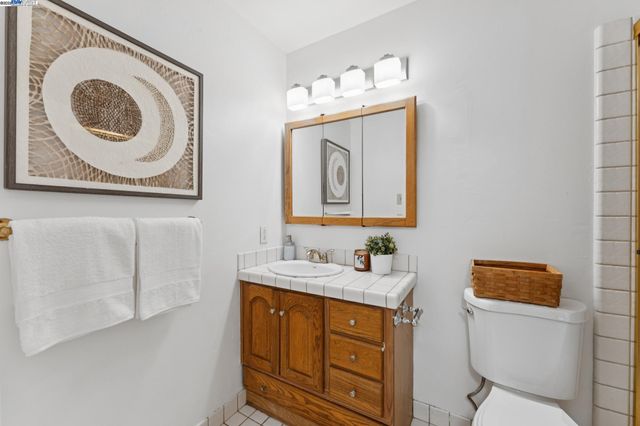 1601 Broadway 5, Alameda, CA 94501