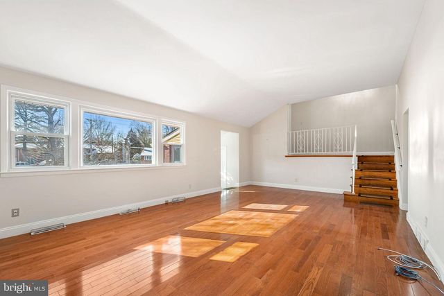 169 CHERRY TREE LN, Cherry Hill, NJ 08002