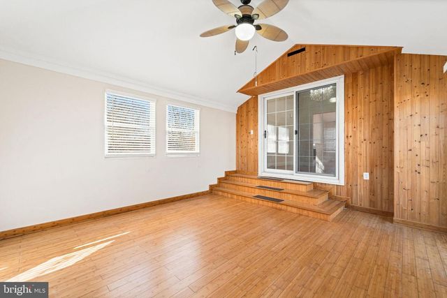 169 CHERRY TREE LN, Cherry Hill, NJ 08002