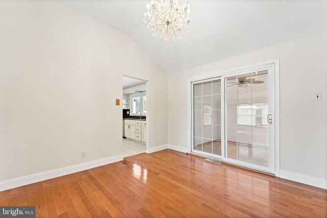 169 CHERRY TREE LN, Cherry Hill, NJ 08002