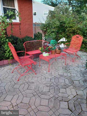 169 CHERRY TREE LN, Cherry Hill, NJ 08002