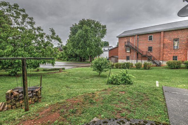 126 Crawford Avenue, Somerset, KY 42501