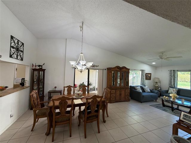 6711 S Parkway Drive 2-10, Margate, FL 33068