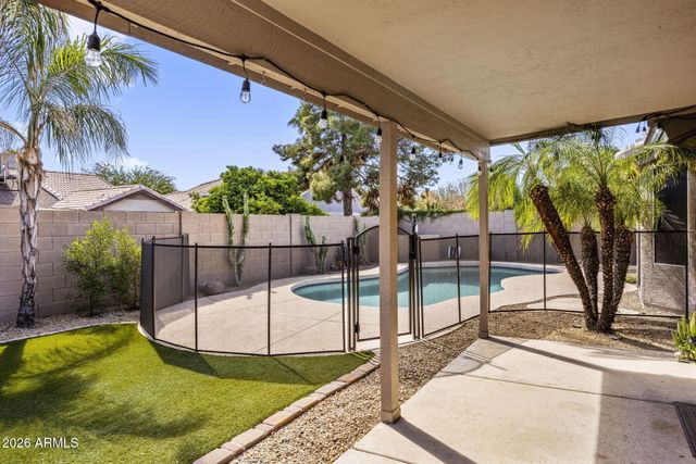 4539 E St John Road, Phoenix, AZ 85032