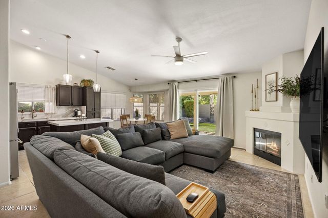 4539 E St John Road, Phoenix, AZ 85032