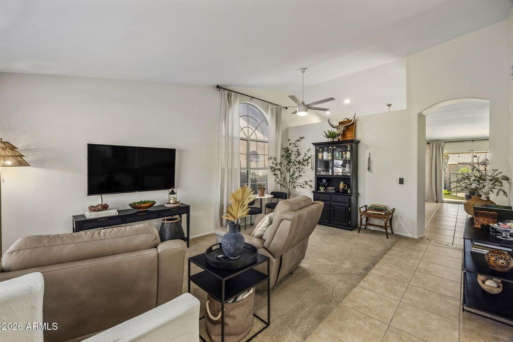 4539 E St John Road, Phoenix, AZ 85032 — photo 4