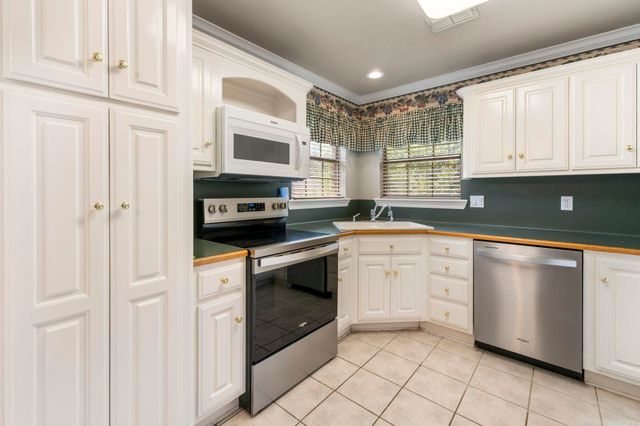17 Summerset, Cabot, AR 72023