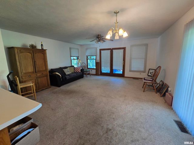 416 KENNEDY Drive, Metamora, IL 61548