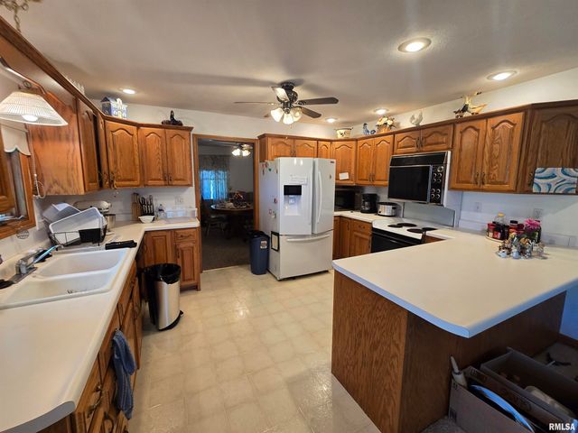 416 KENNEDY Drive, Metamora, IL 61548