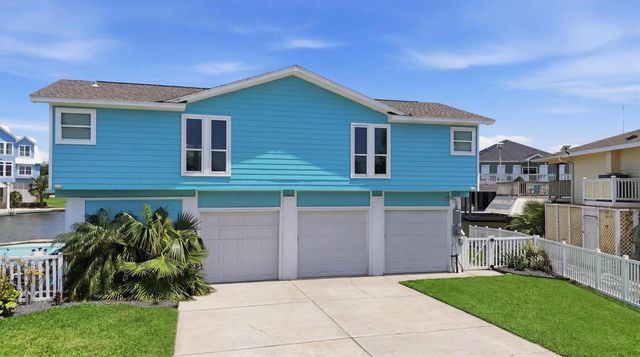1326 Hawaii Drive, Tiki Island, TX 77554