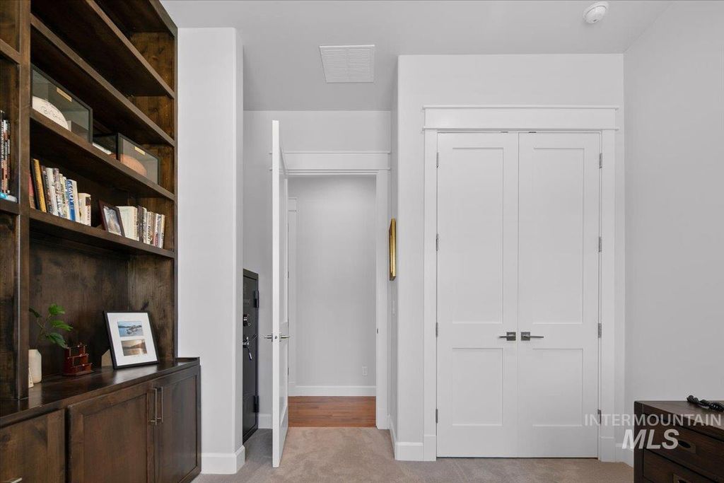 1624 E Crowne Pointe Drive, Eagle, ID 83616 photo 28