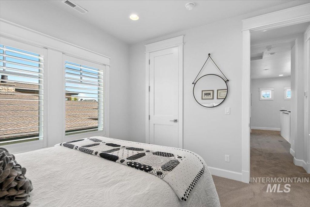 1624 E Crowne Pointe Drive, Eagle, ID 83616 photo 37