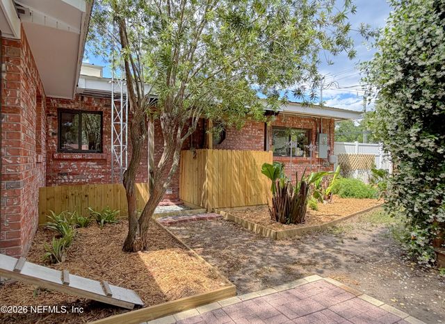 601 VERNON Avenue, Crescent City, FL 32112