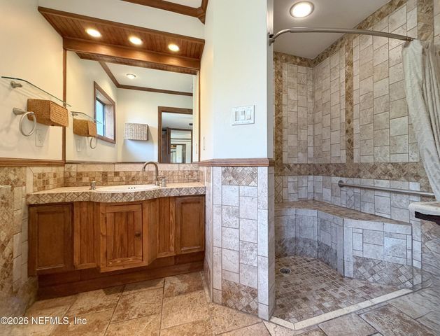 601 VERNON Avenue, Crescent City, FL 32112