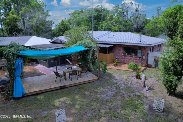 601 VERNON Avenue, Crescent City, FL 32112