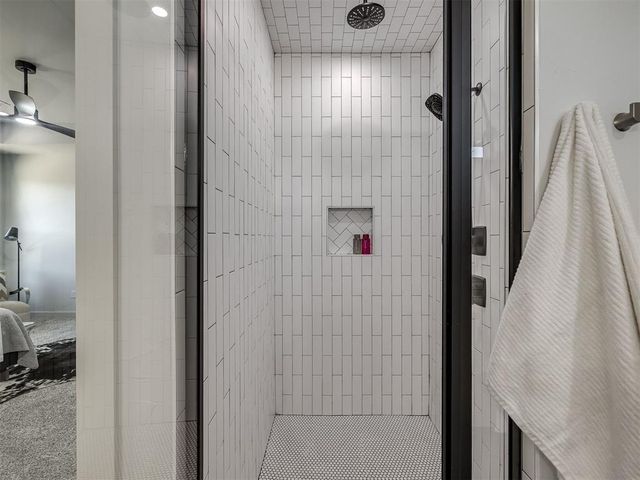 10948 Sandstone Ridge Way, Guthrie, OK 73044