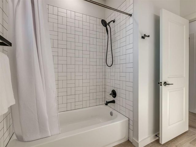 10948 Sandstone Ridge Way, Guthrie, OK 73044