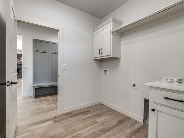 10948 Sandstone Ridge Way, Guthrie, OK 73044