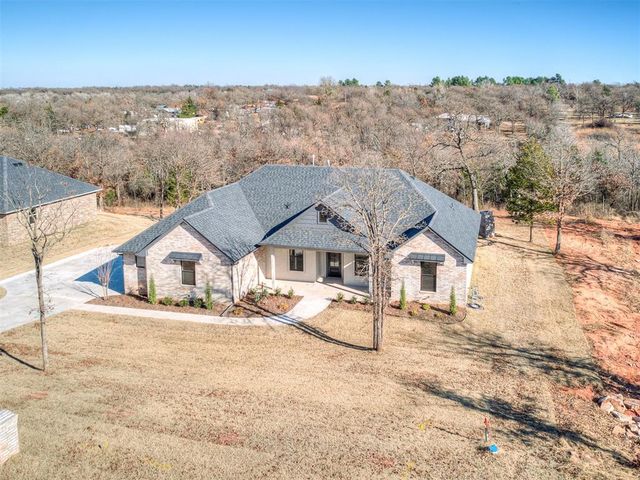 10948 Sandstone Ridge Way, Guthrie, OK 73044