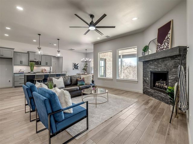 10948 Sandstone Ridge Way, Guthrie, OK 73044