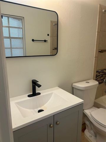 1527 NE 13TH AVENUE, Ocala, FL 34470