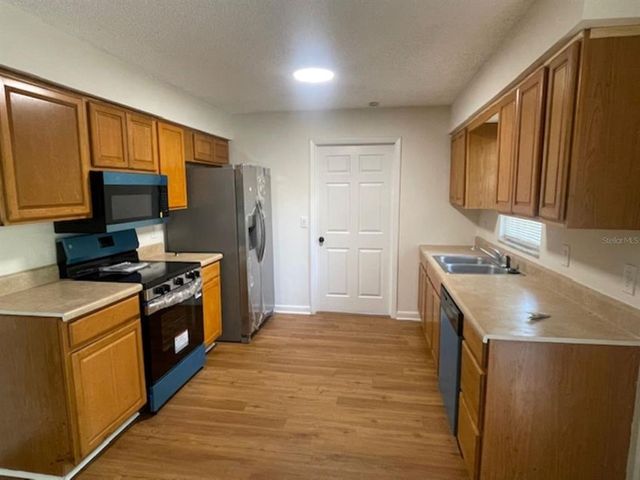 1527 NE 13TH AVENUE, Ocala, FL 34470