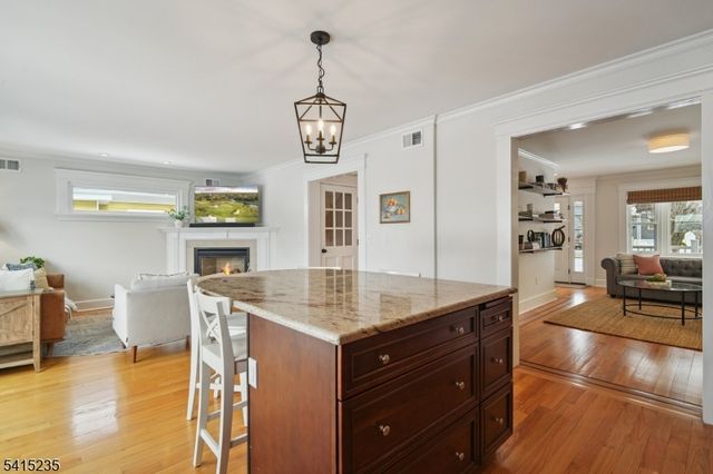 10 Otsego Rd, Verona Twp., NJ 07044