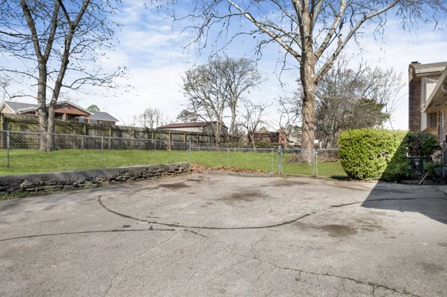 642 Albany Dr, Hermitage, TN 37076