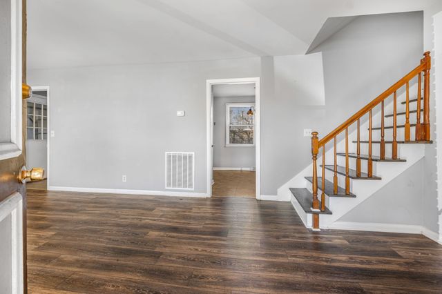 642 Albany Dr, Hermitage, TN 37076