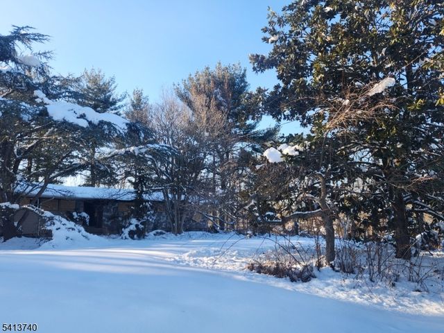 256 Amwell Rd, Hillsborough Twp., NJ 08844