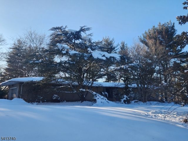 256 Amwell Rd, Hillsborough Twp., NJ 08844