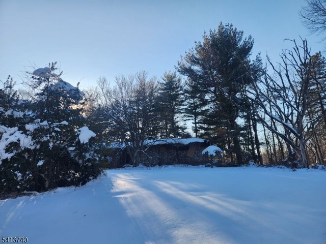 256 Amwell Rd, Hillsborough Twp., NJ 08844