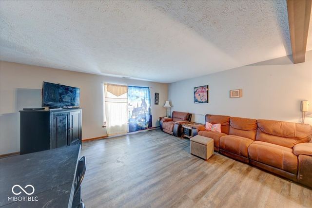 1763 Wellesley Lane 2A, Indianapolis, IN 46219